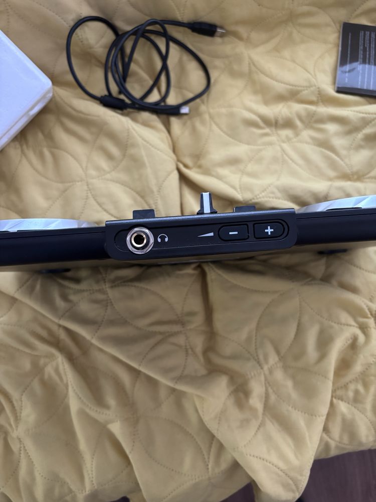 Controladora DJ com pouco uso