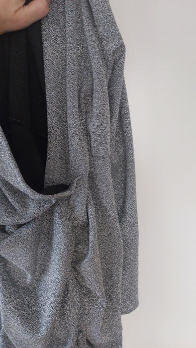 Srebrna sukienka viskoza