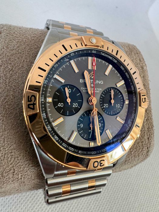 Breitling Chronomat B01 Chronograph 42 Stal-Złoto 18K / 2022