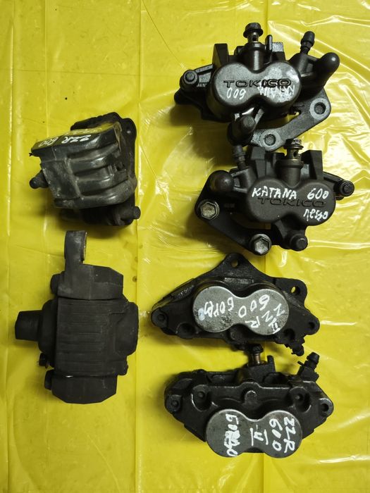 Суппорта мото Tokico Brembo