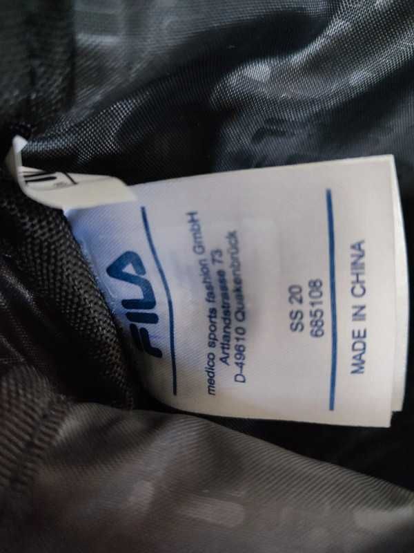 Czarna saszetka taktyczna Fila na szelkach