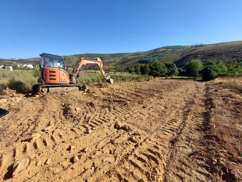 2 Lotes de terreno com viabilidade de construção - Oleiros