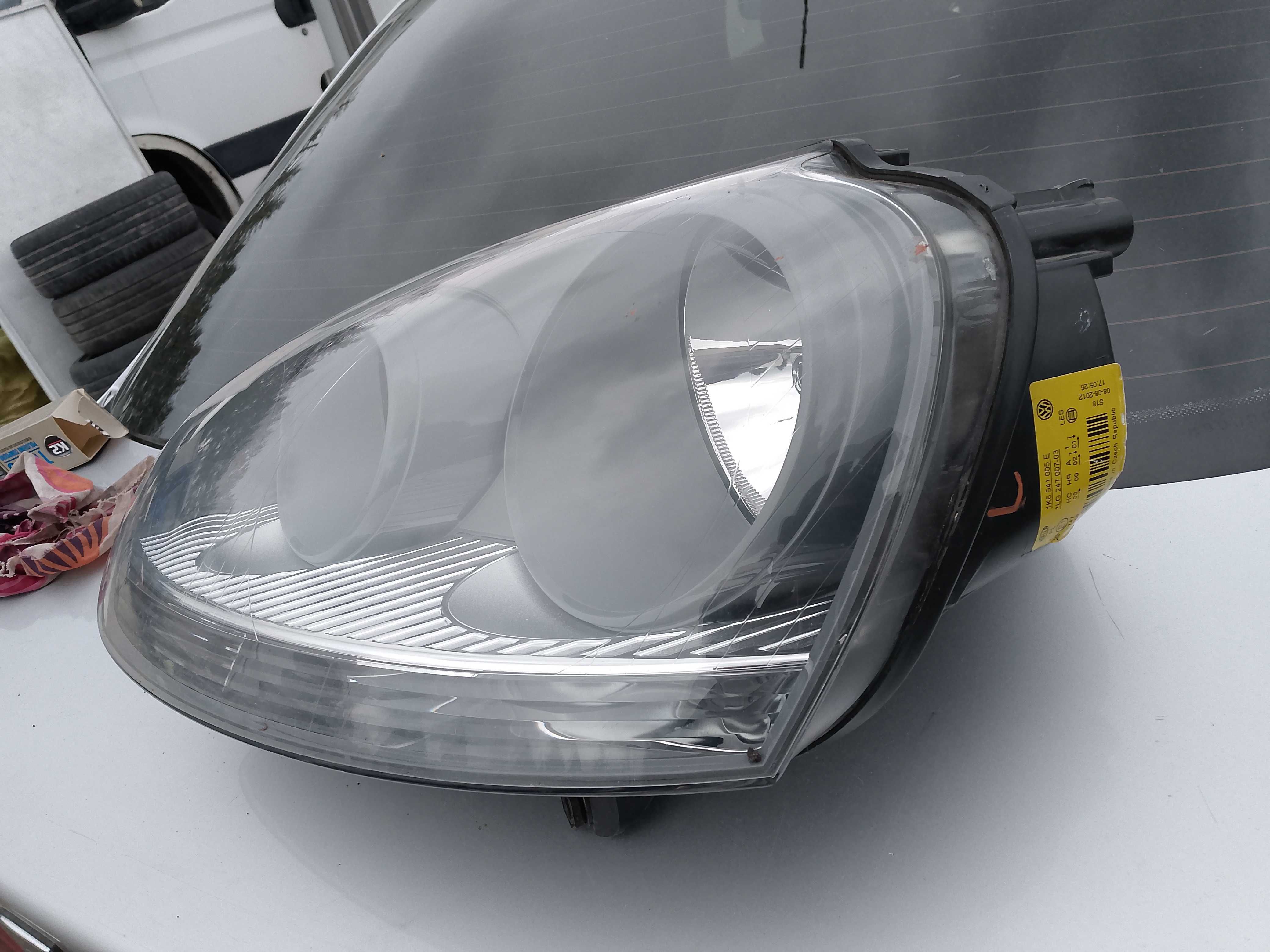 Lampa przednia lewa Volkswagen Golf 5