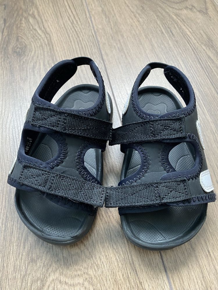 Детские сандали, босоножки Nike 23,5