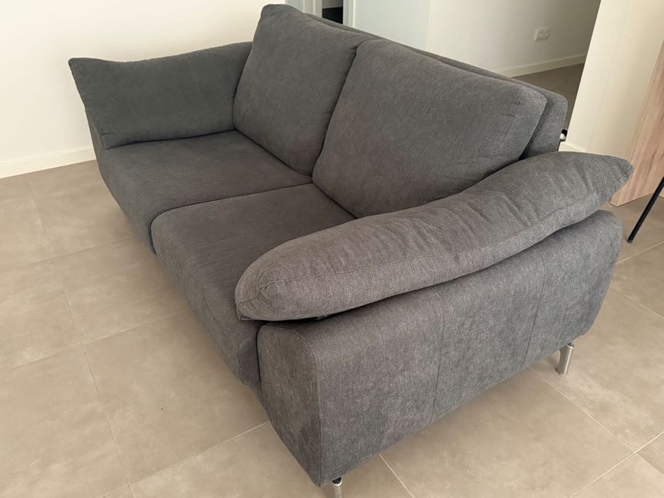 Sofá 2 lugares cinzento