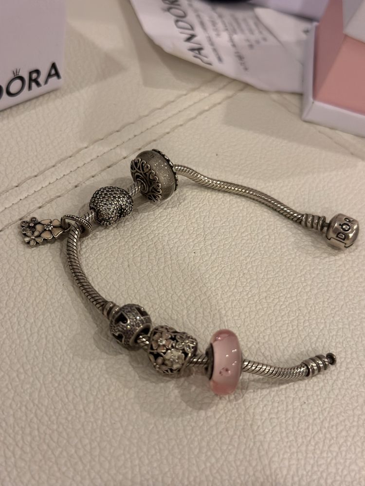 Браслет pandora з 3 шармами оригінал б/у