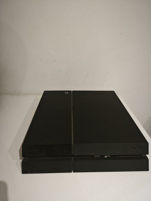 PlayStation 4 z grami