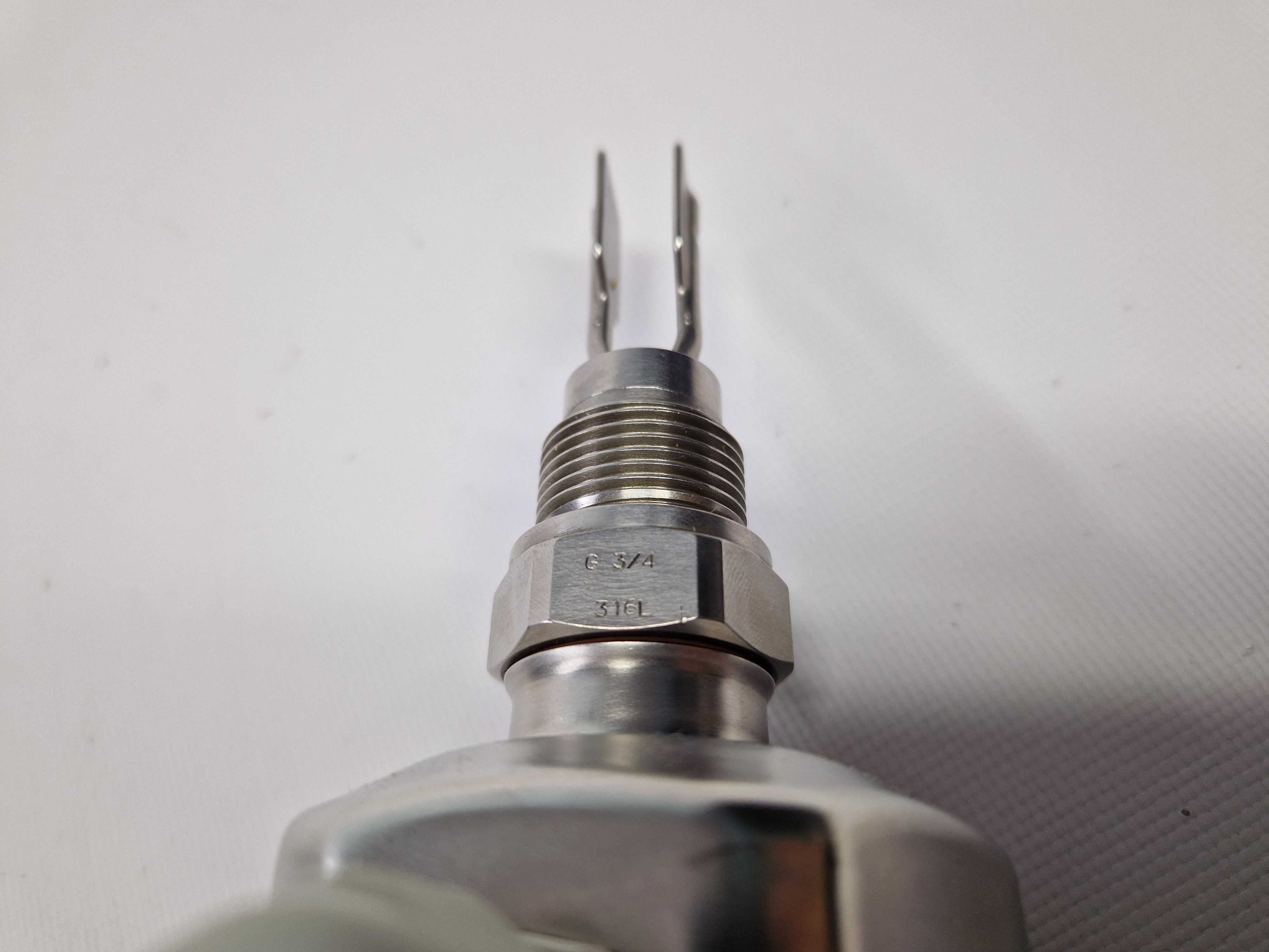 Вібраційний датчик граничного рівня Endress+Hauser Liquiphant M FTL50H
