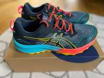 Buty asics GEL-Traubuco11