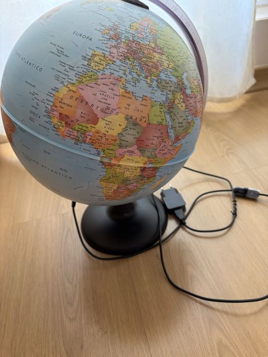 Globo com iluminacao