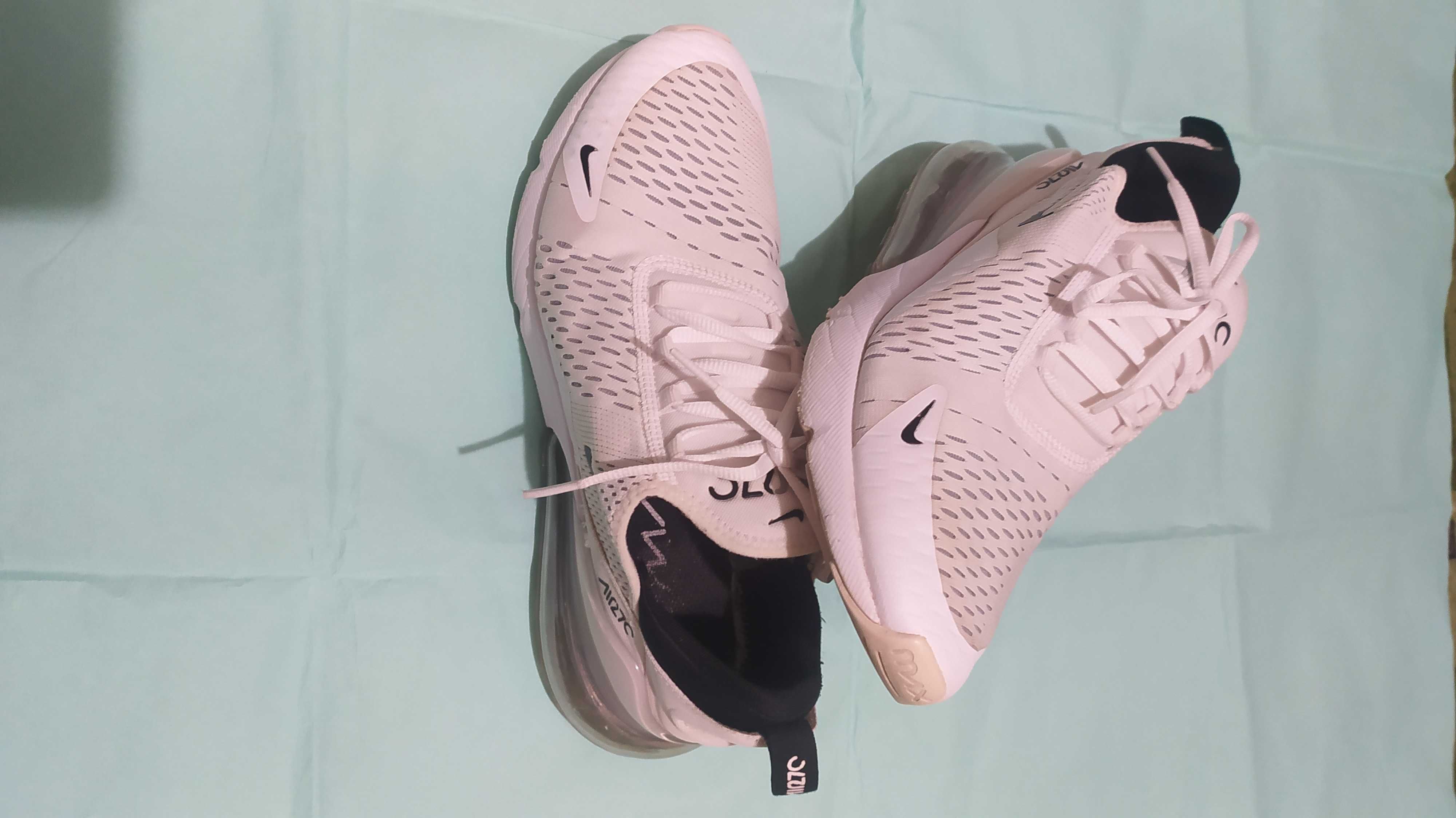 Nike Air max 270.  42р.
