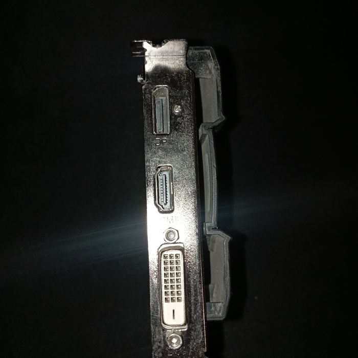 Відео карта rx 550 2 gb