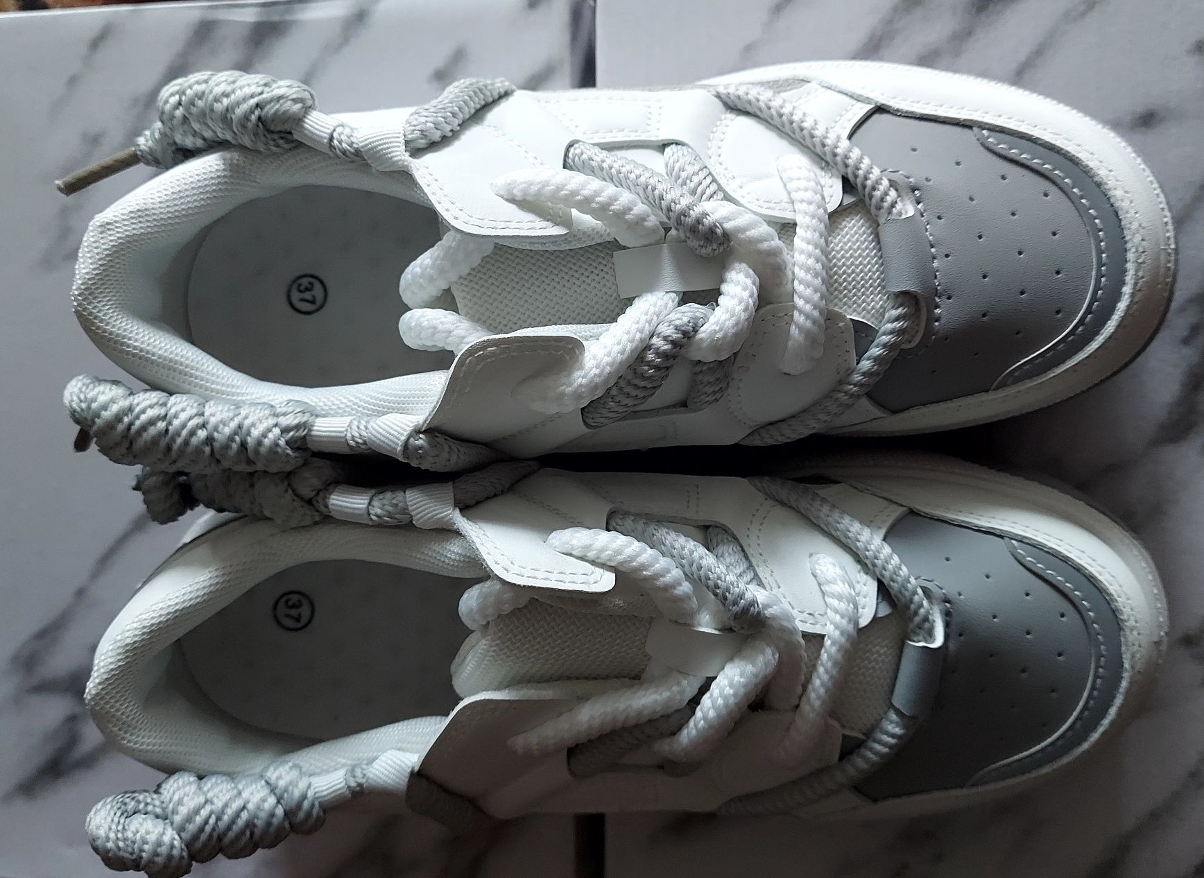 Adidasy nowe na koturnie 37