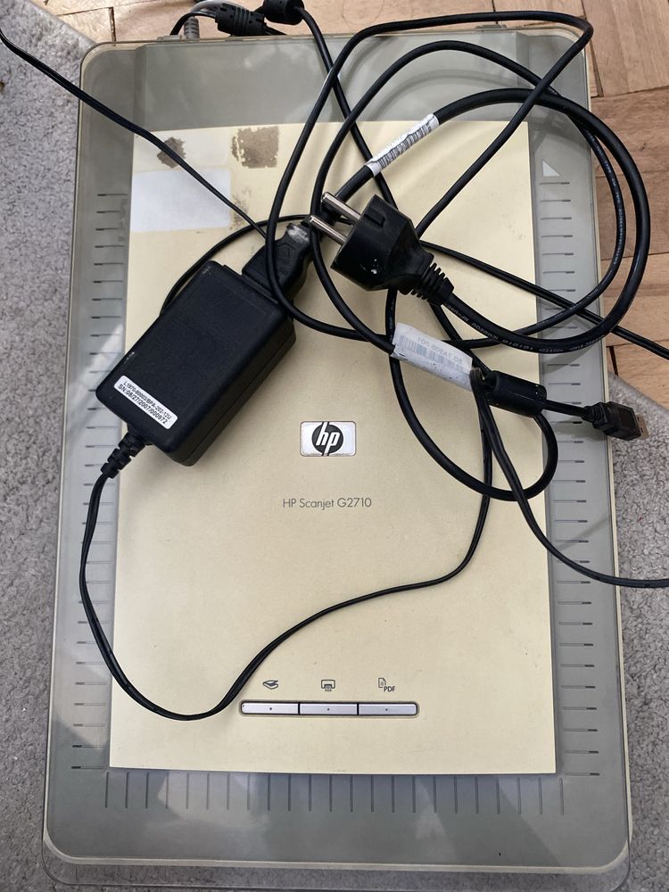 Skaner HP Scanjet G2710