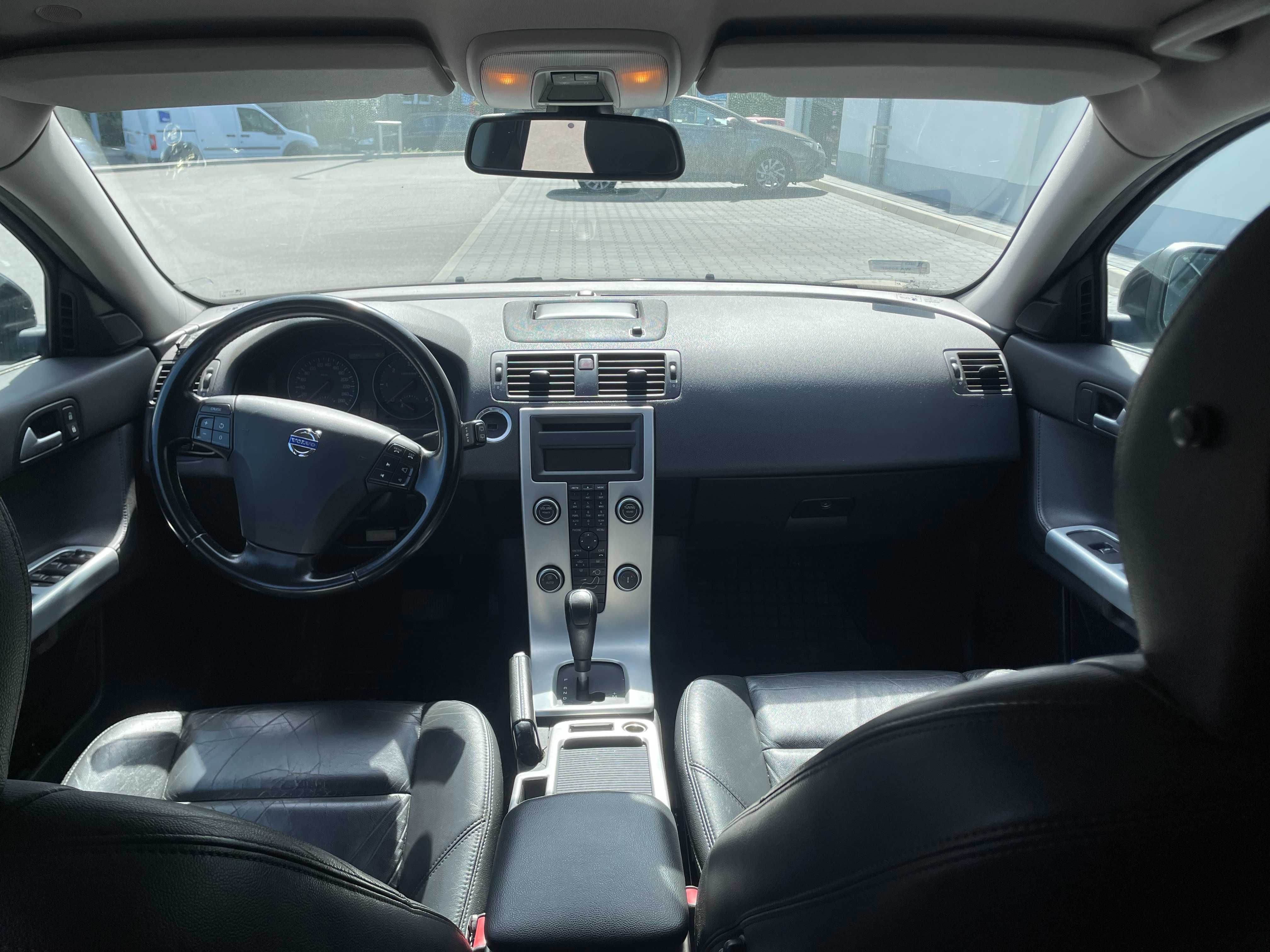 VOLVO V50 2.0D kombi 2010r.