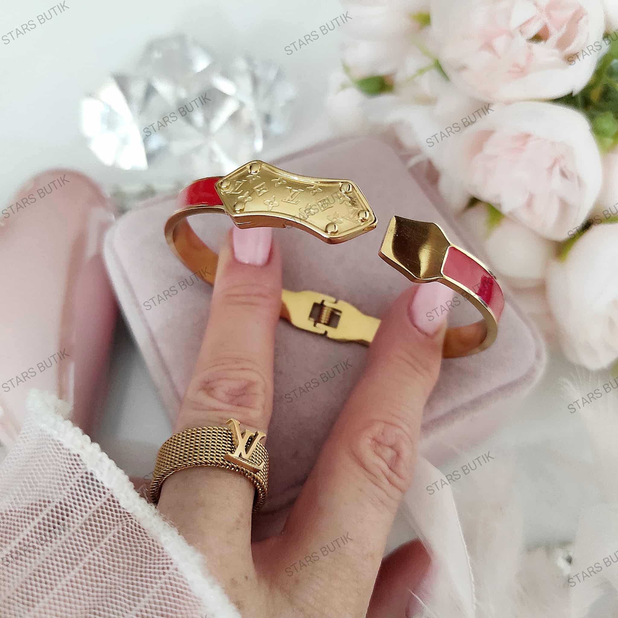 Sztywna bransoletka LV blaszka monogram czerwona emalia stal 316L