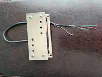 Pickup Lollar String-through