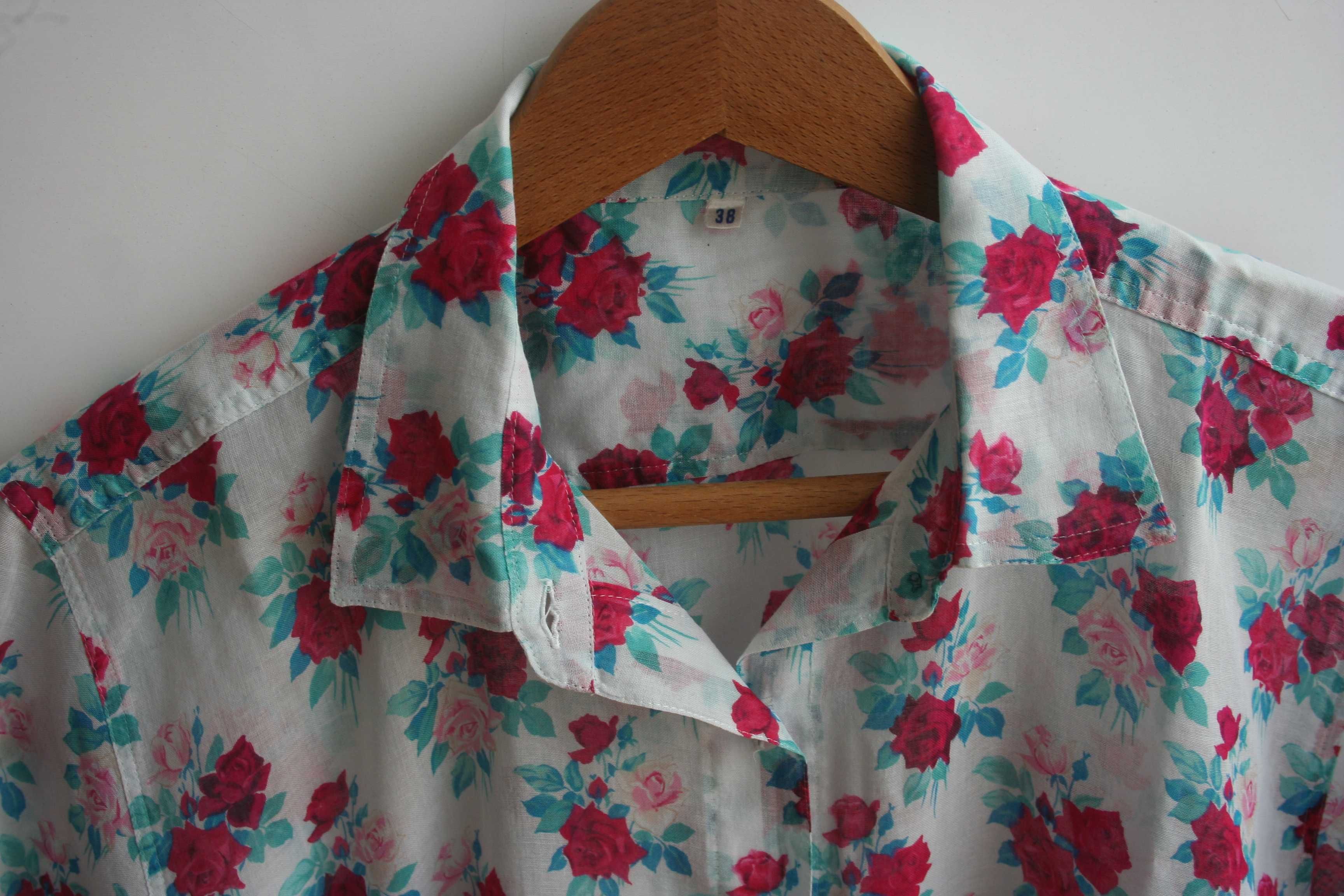 Blusa com rosas 38