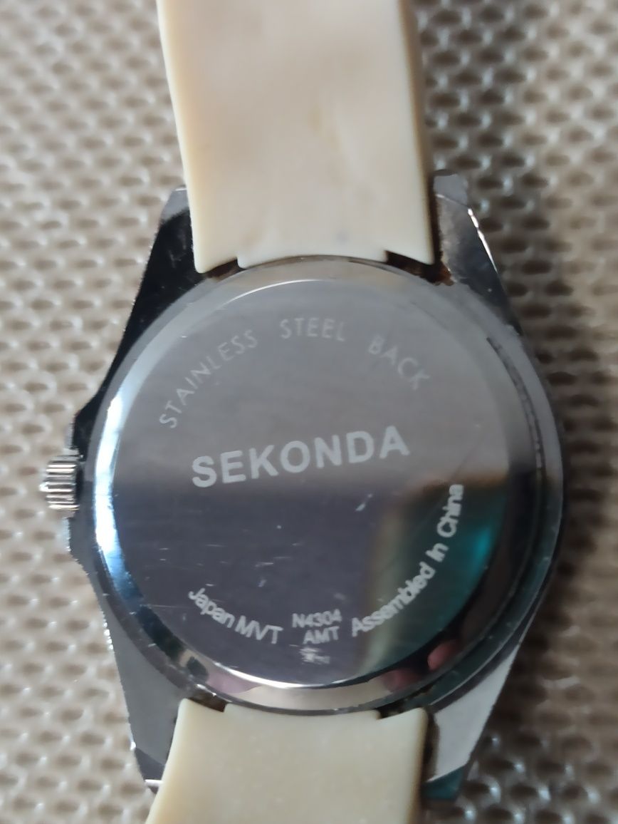 Zegarek damski firmy Sekonda