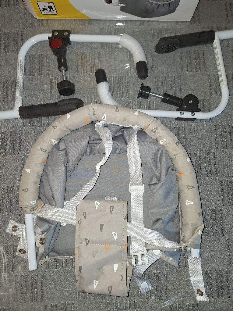 Cadeira de papa para mesa