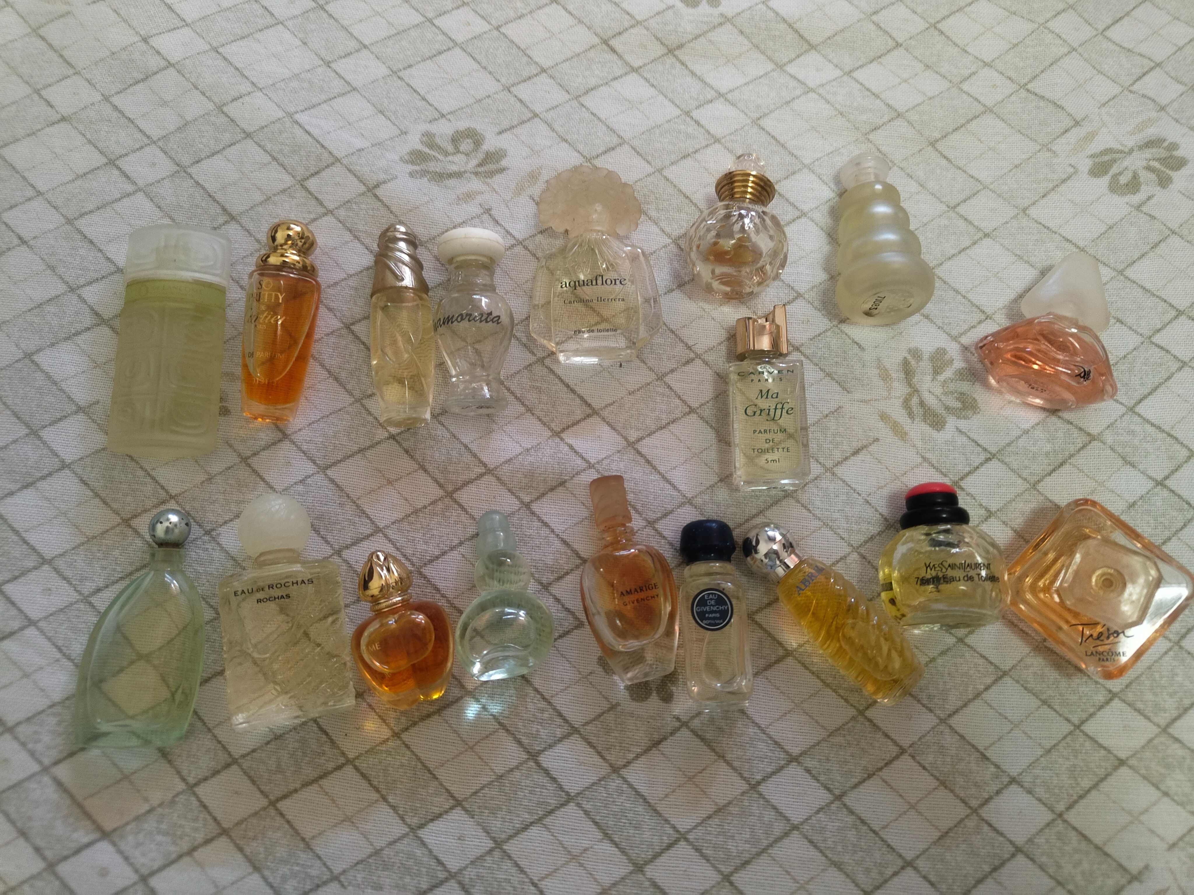 Conjunto miniaturas de perfumes