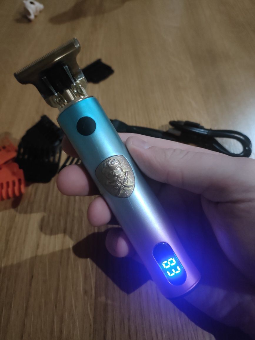 Maszynka, trymer do brody USB C, wyświetlacz LCD