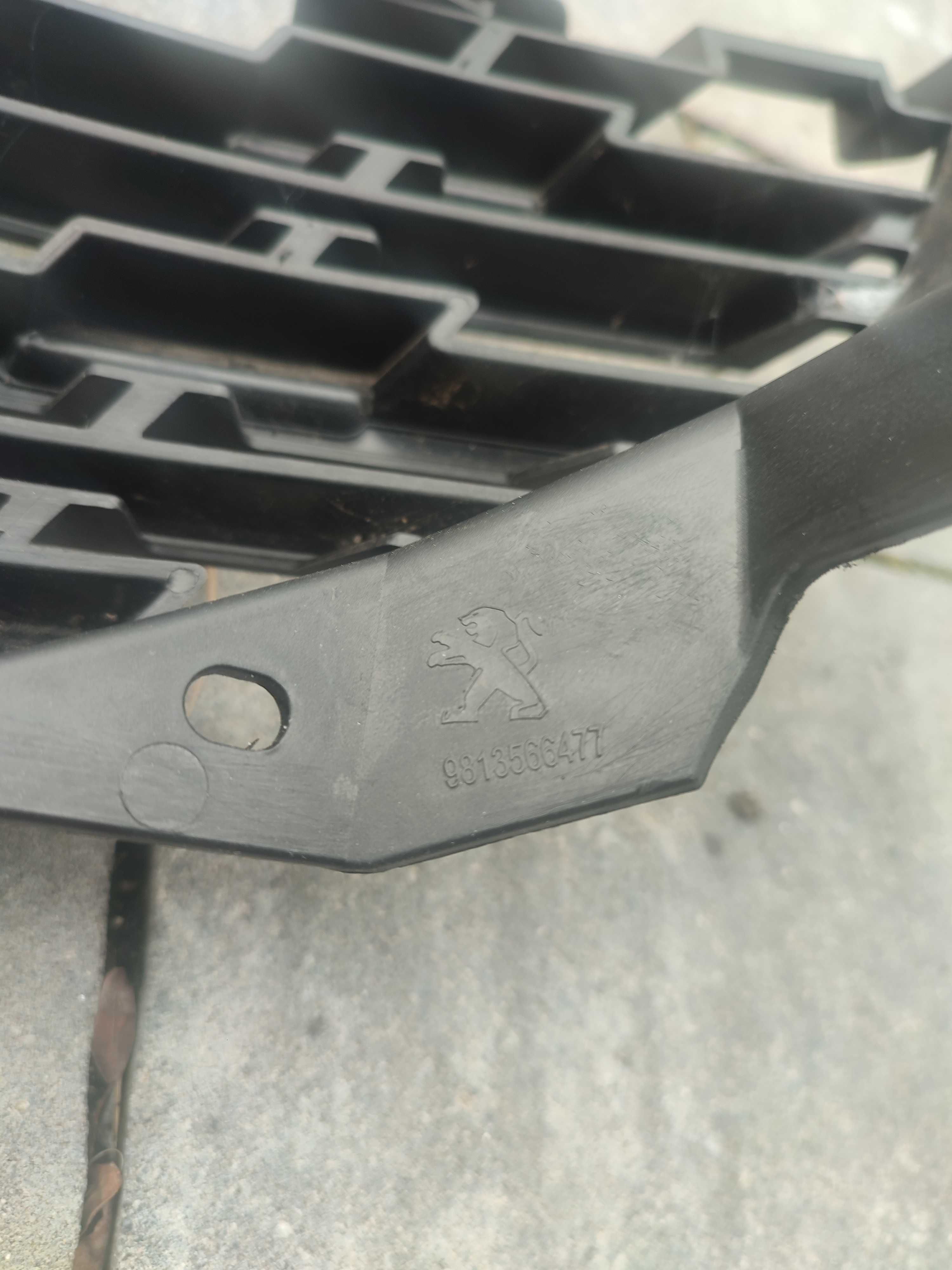 Atrapa,Grill Peugeot 508 II 19-23,   Listwa Grilla