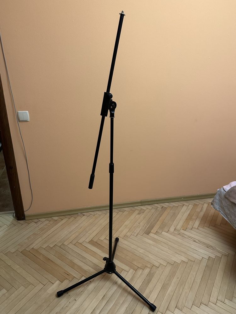 Стійка для мікрофону