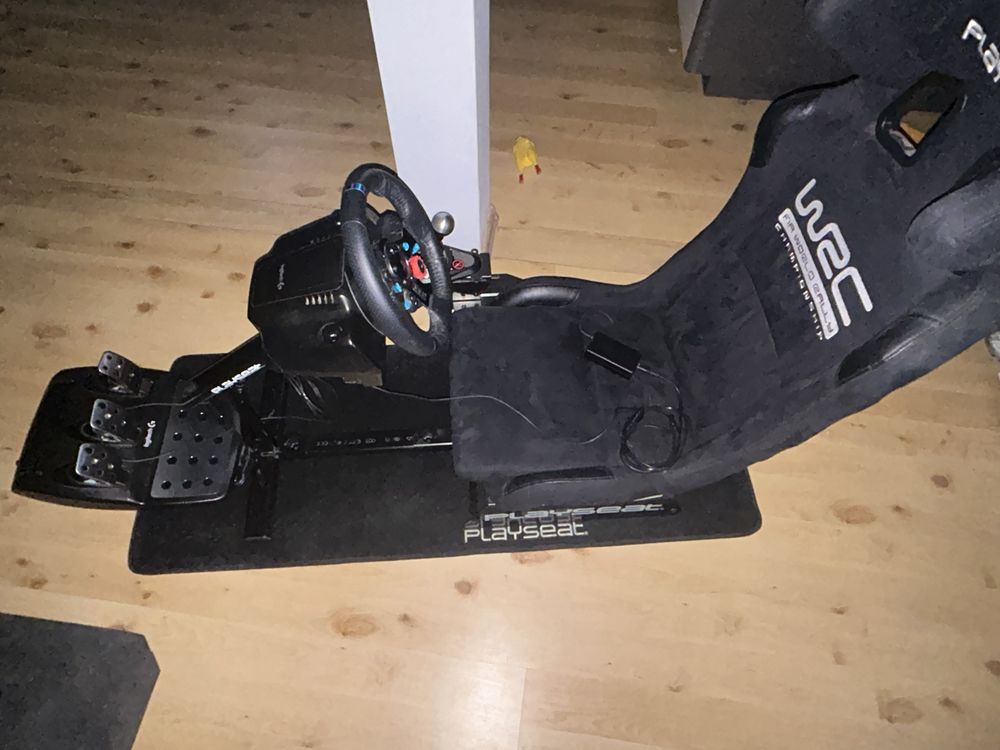 Logitech G29, Playseat WRC kierownica