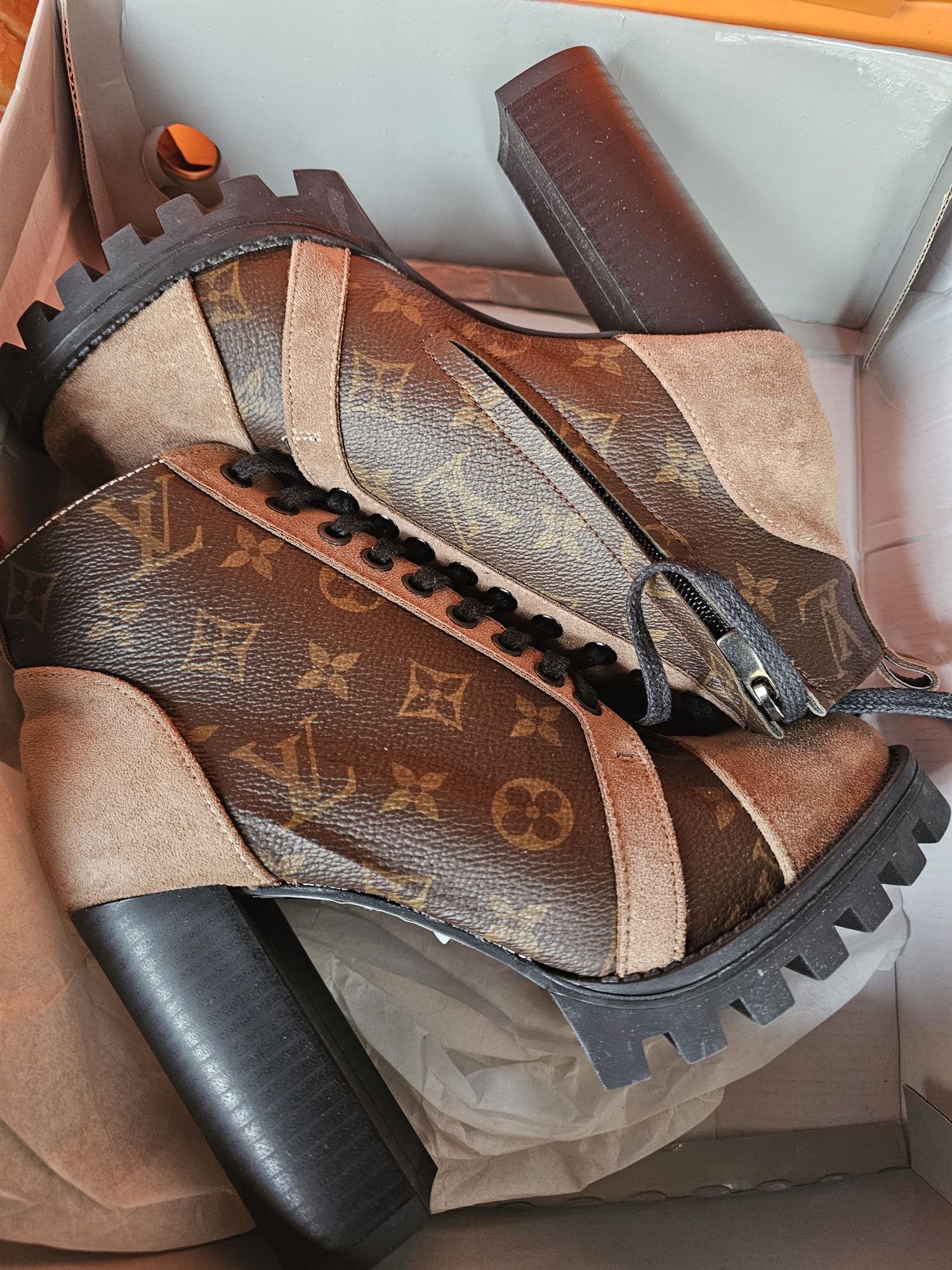 Botki Louis Vuitton 37