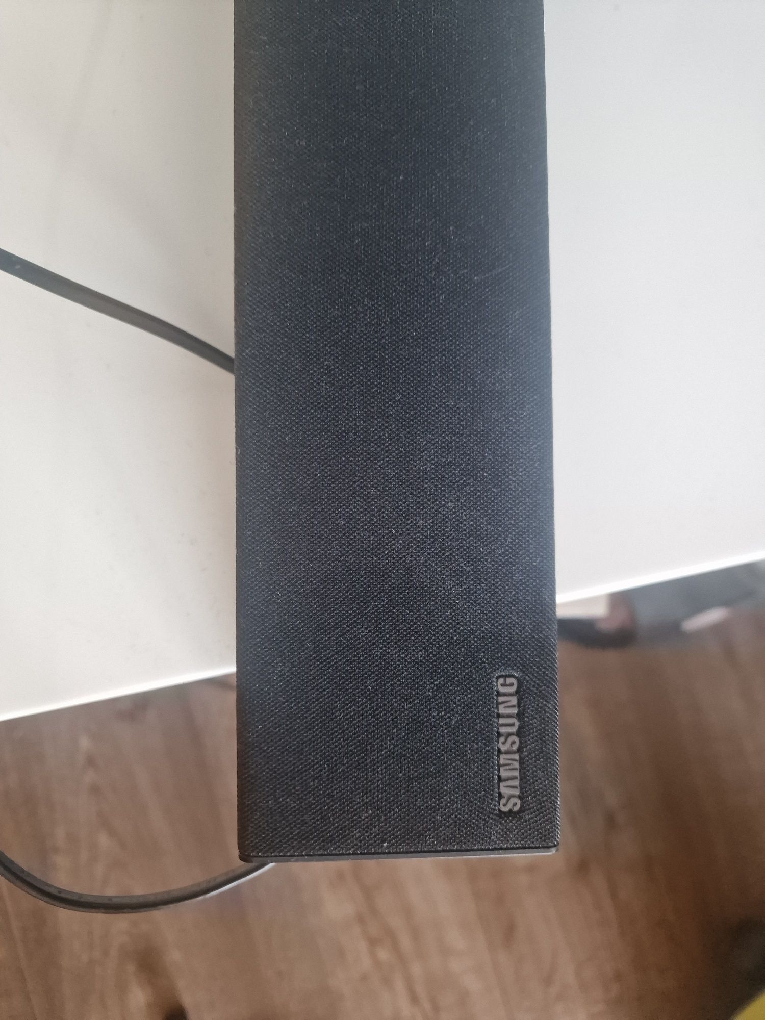 Soundbar z subuferem