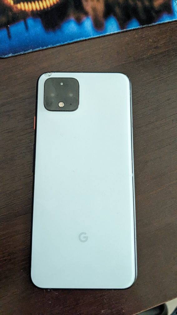 Телефон Google pixel 4