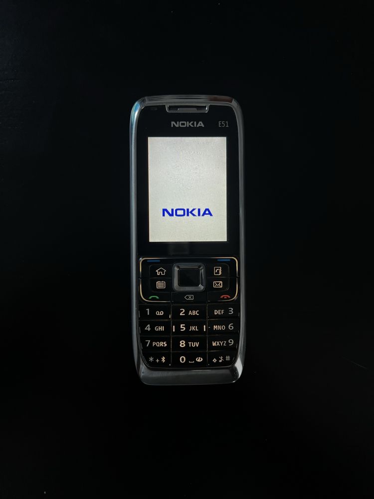 Sprzedam Nokia E51 w stanie bardzo dobrym