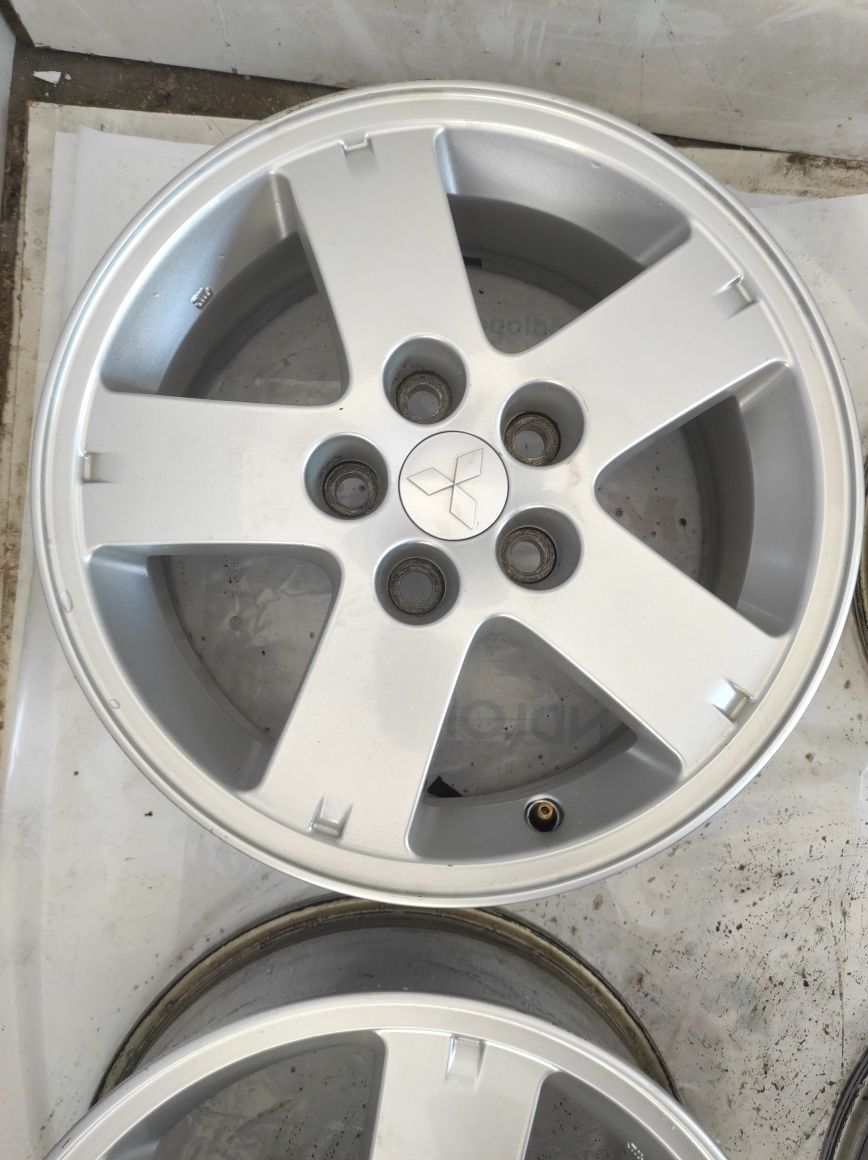 508 Felgi aluminiowe ORYGINAŁ MITSUBISHI R 16 5x114,3 Bardzo Ładne