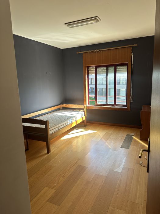 Quartos individuais para alugar 3 min do hospital são João