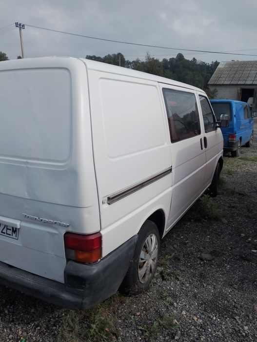 Sprzedam transporter T4 long I krótki