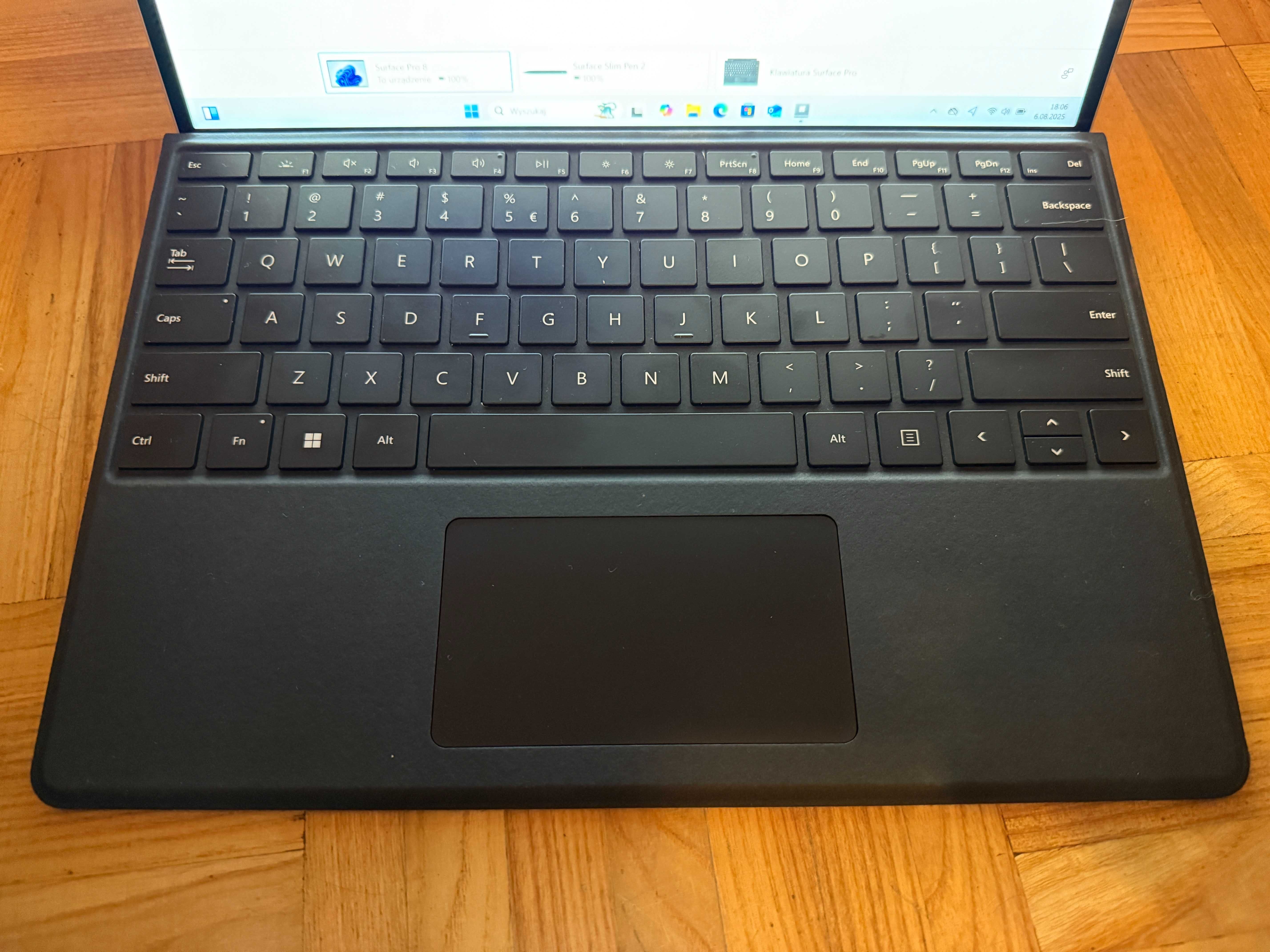 Microsoft Surface 8 Pro LTE 256GB i7-1185G7 16GB RAM + Surface Dock 2