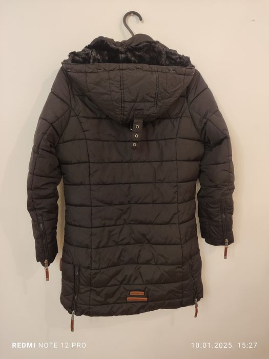 Зимова куртка жіноча