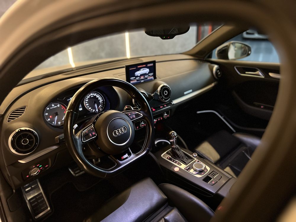 Audi S3 S Tronic 2.0 TFSI quattro 300cv