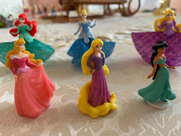 игрушки из киндеров принцессы Disney
