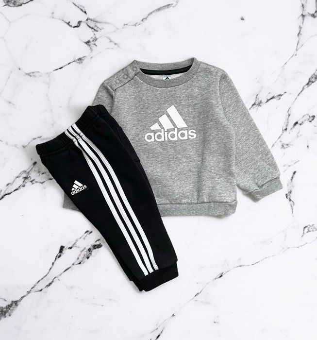 Теплий костюм Adidas на малюка 6-9 місяців