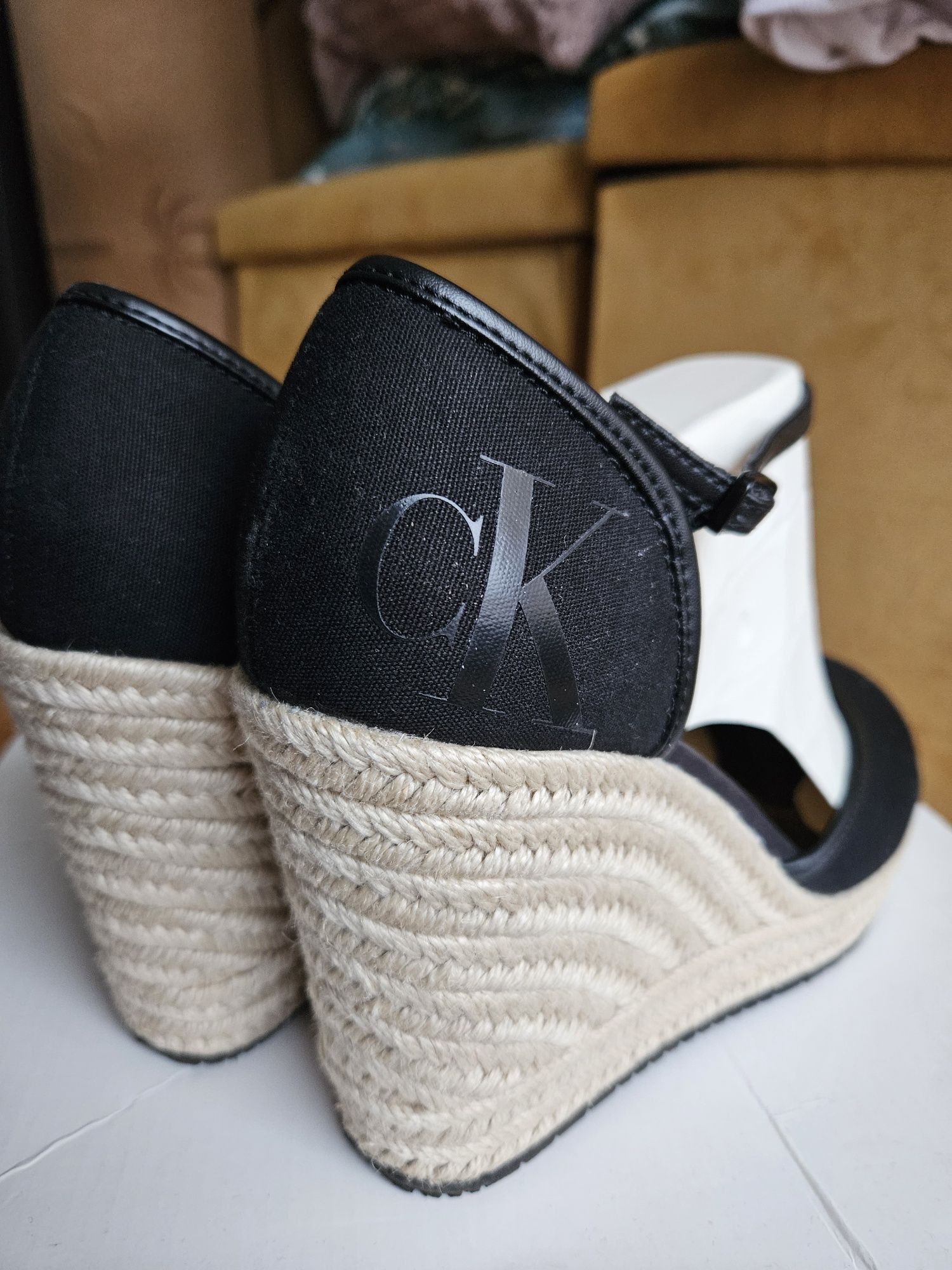 Sandały na koturnie espadryle Calvin Klain 39