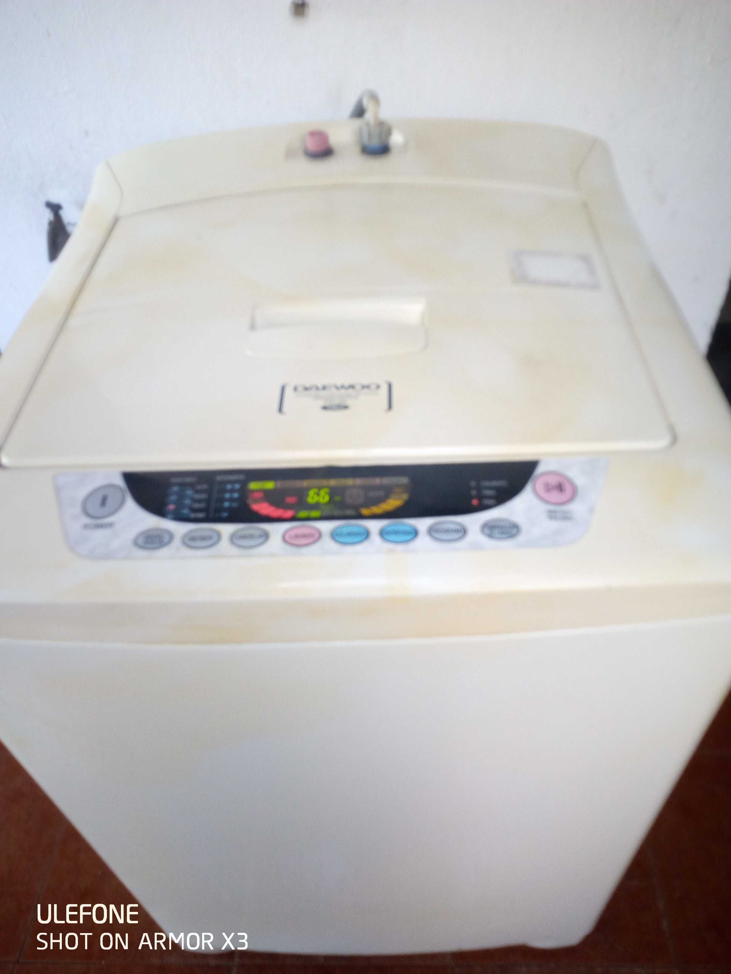 Maquina de lavar roupa DAEWOO 10Kg