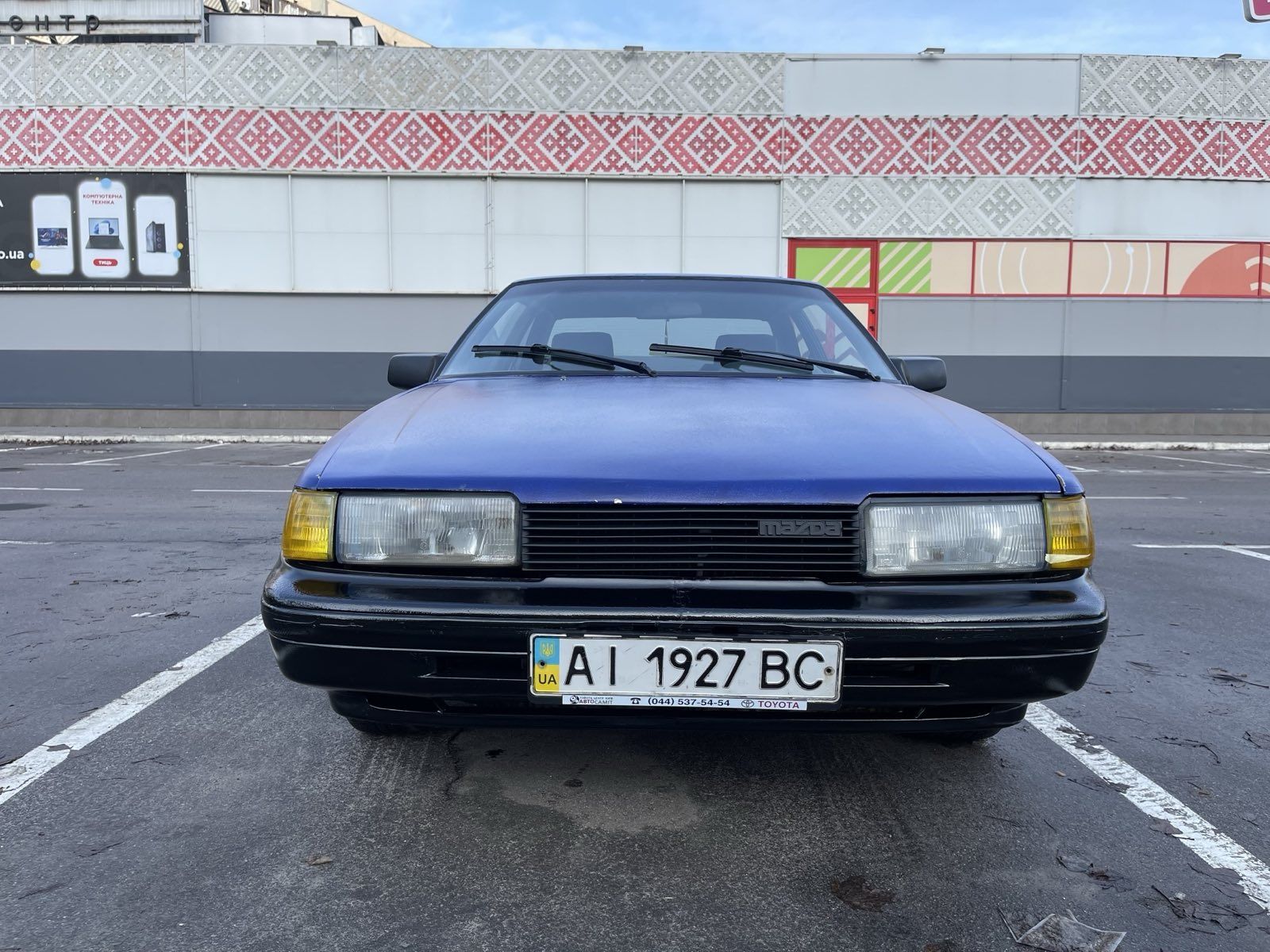 Mazda 626 1986 року