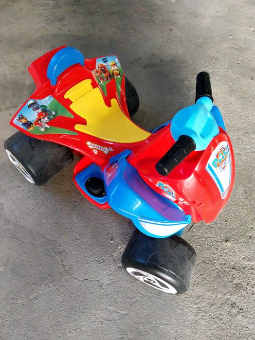 Moto 4 Patrulha Pata a Bateria.