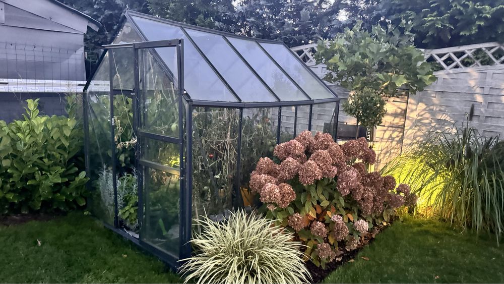 Sprzedam szklarnię – do samodzielnego demontażu