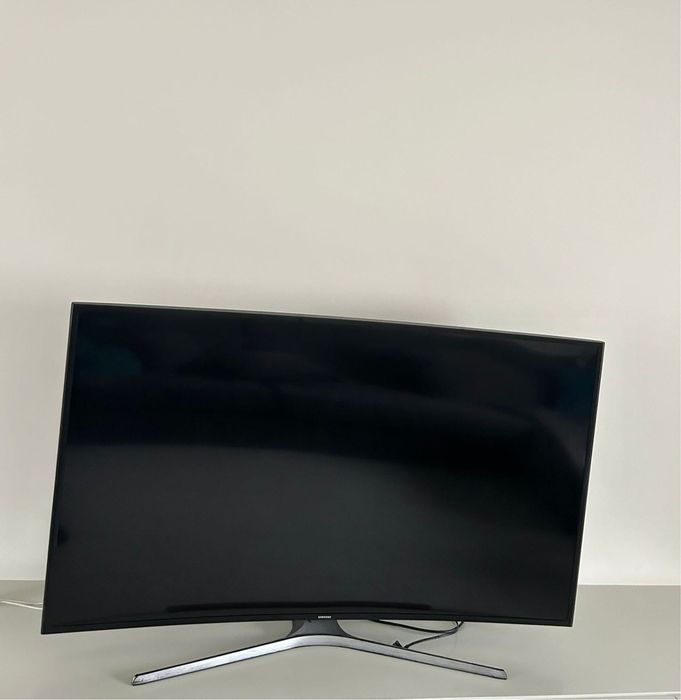 Televisão SAMSUNG UE55KU6100K 55 Polegadas Ecrã Curvo