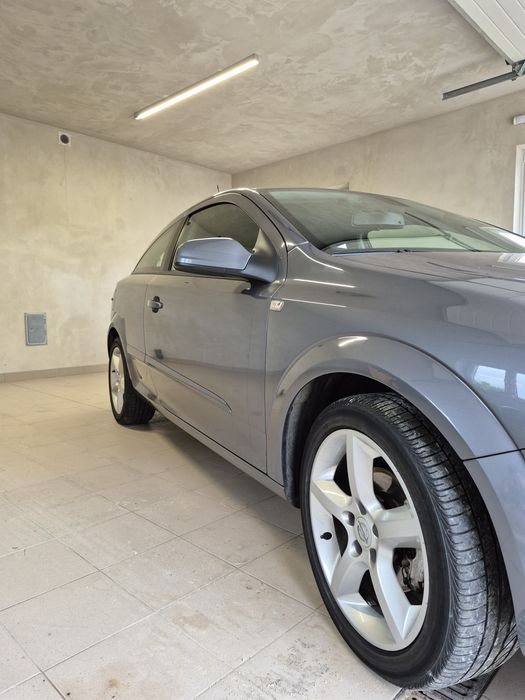 Opel Astra H GTC 1.8 125km