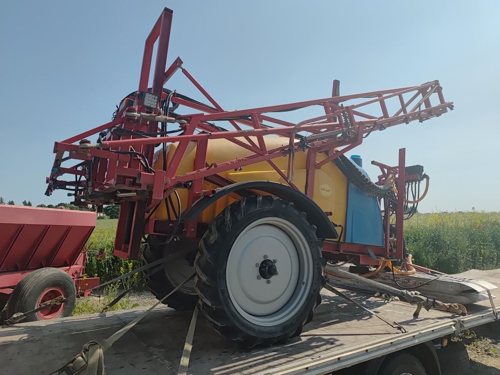 Opryskiwacz jar met  2000l 15m hydraulika