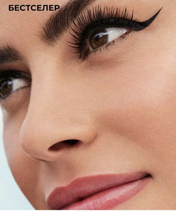 Туш для Вій Метаморфоза Об'єм та догляд чорна Ів роше
Виразний погляд